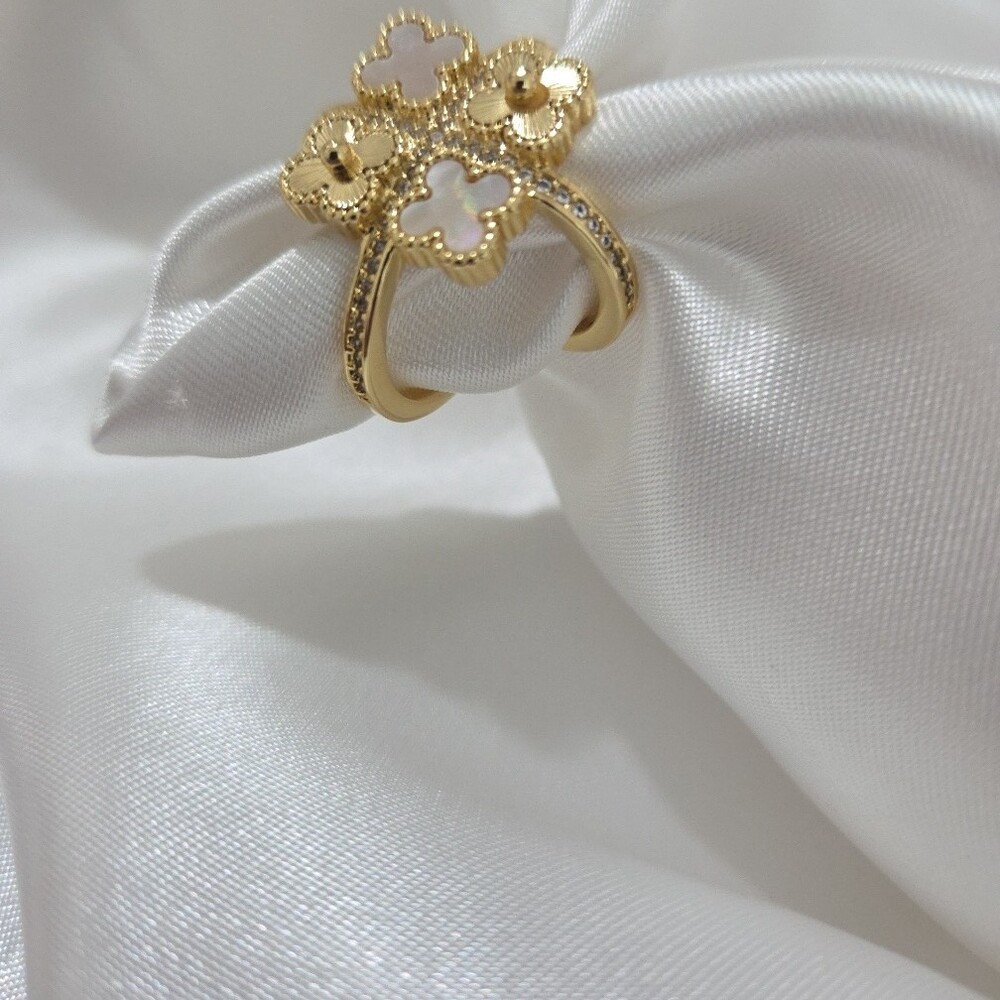 14K Laminated Scarf White Clover Gold Ring - Designer Style Women Jewelry